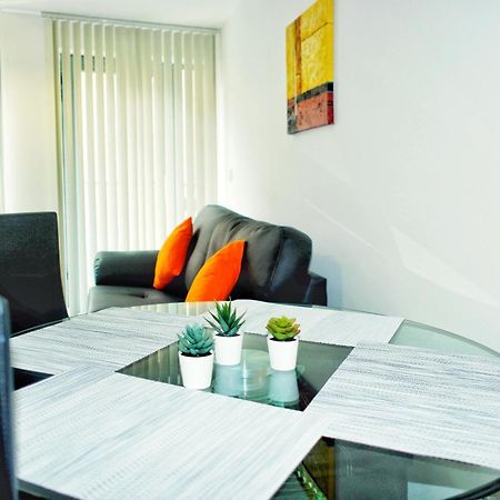 2 Bed Ensuite With Balcony And Free Onsite Secure Parking Manchester Exterior photo