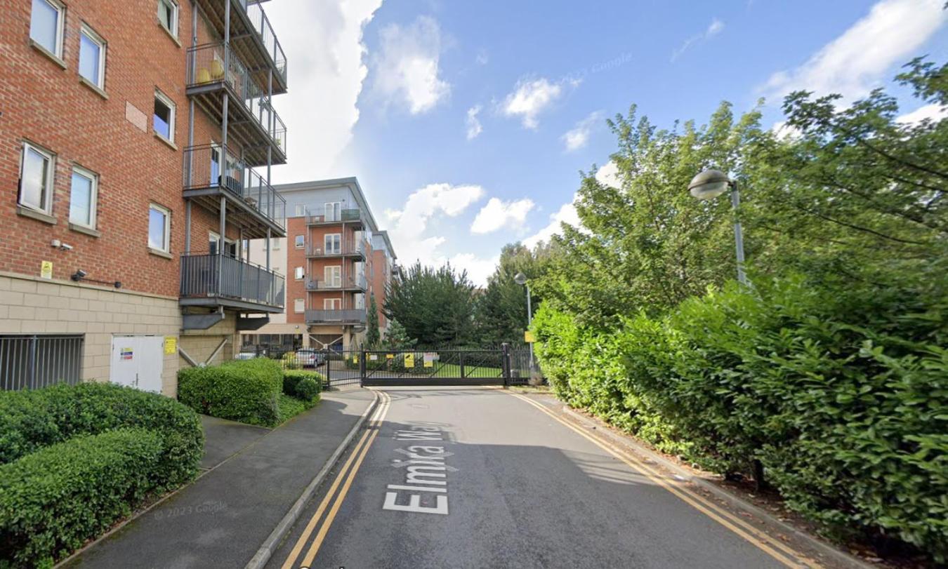 2 Bed Ensuite With Balcony And Free Onsite Secure Parking Manchester Exterior photo